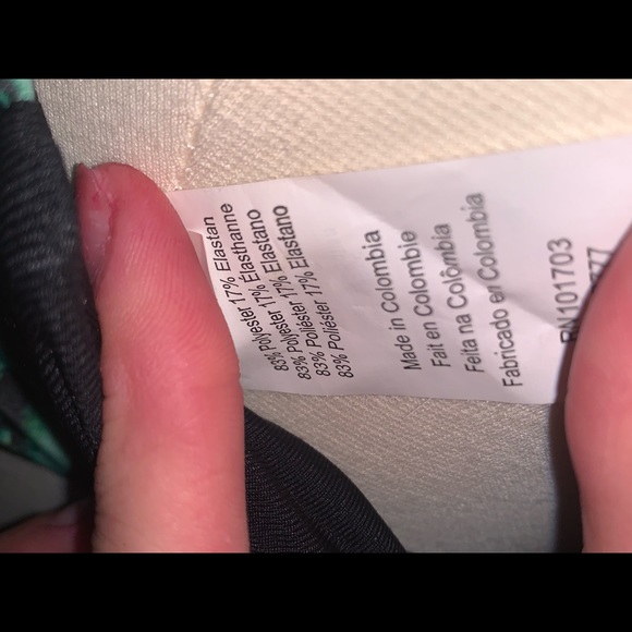 Swimsuit - Picture 4 of 5